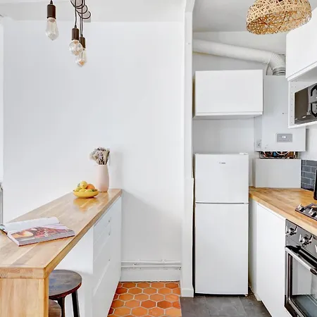 Daire Bright 1br Near Bastille & Marais - Vacation *